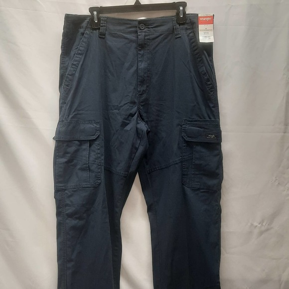 NWT Wrangler Authentics Mens Relaxed Fit Stretch Black cargo pants 36 x34 - Picture 4 of 10